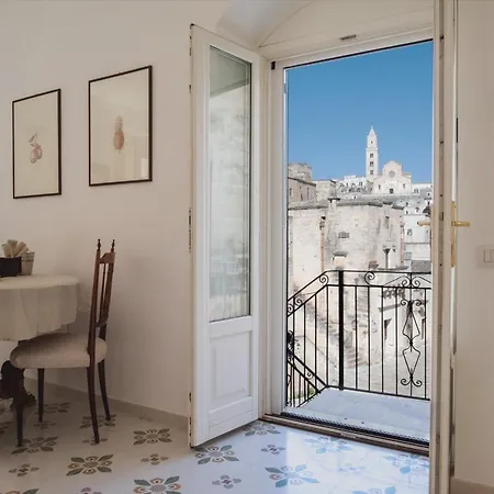 360 View Of The Sassi Apartment